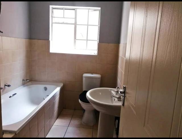 2 BEDROOM PROPERTY TO RENT IN BENONI SOUTH